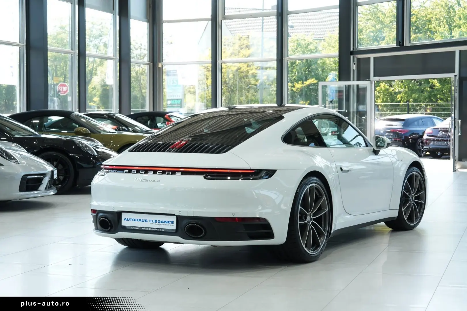 PORSCHE 911 Coupe SPORTABGAS SPORT-CHRONO BOSE GLASDACH