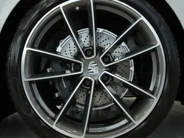 PORSCHE 911 Coupe SPORTABGAS SPORT-CHRONO BOSE GLASDACH