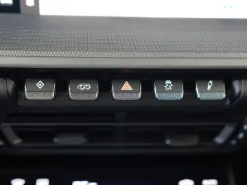 PORSCHE 911 Coupe SPORTABGAS SPORT-CHRONO BOSE GLASDACH