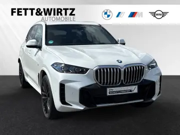 BMW X5 xDrive50e M Sport SkyLounge AHK 22 LMR B&W
