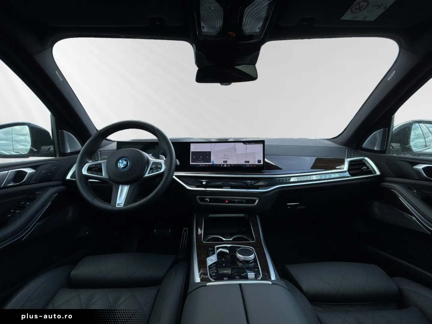 BMW X5 xDrive50e M Sport SkyLounge AHK 22 LMR B&W