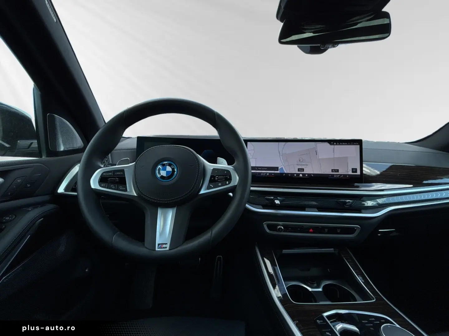 BMW X5 xDrive50e M Sport SkyLounge AHK 22 LMR B&W