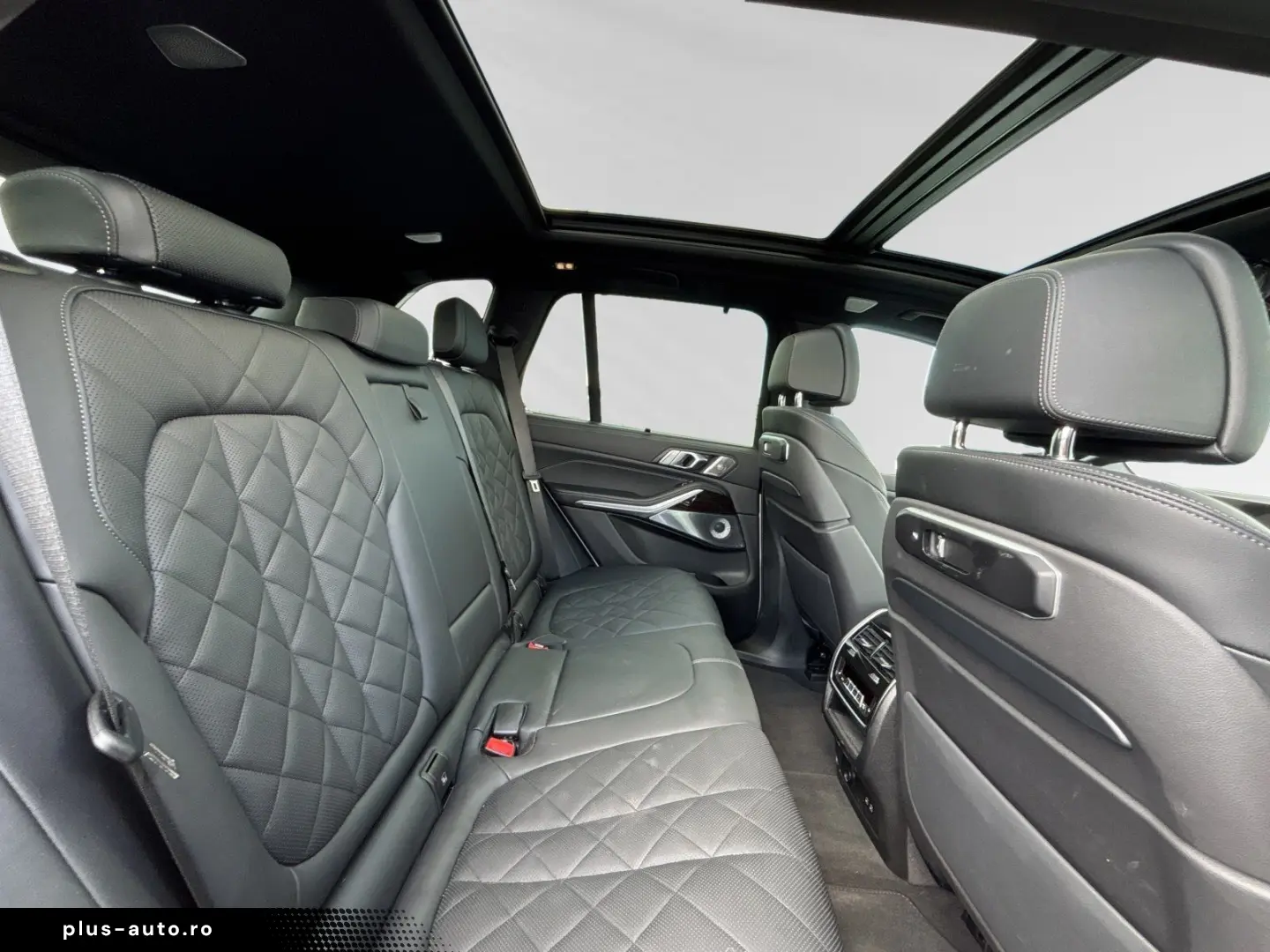 BMW X5 xDrive50e M Sport SkyLounge AHK 22 LMR B&W