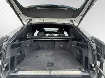 BMW X5 xDrive50e M Sport SkyLounge AHK 22 LMR B&W