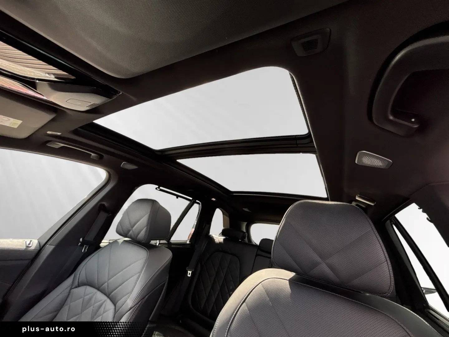 BMW X5 xDrive50e M Sport SkyLounge AHK 22 LMR B&W