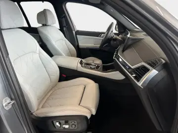 BMW X5 xDrive50e NEU bei BMW Hofmann