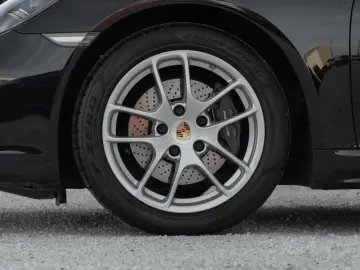 PORSCHE CAYMAN 718