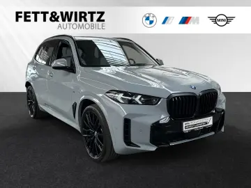 BMW X5 xDrive50e M Sport Pro AHK Pano 22 LMR