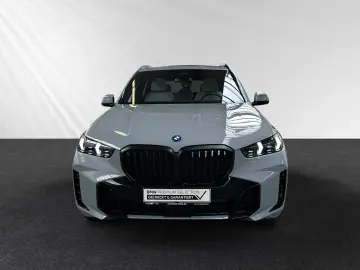 BMW X5 xDrive50e M Sport Pro AHK Pano 22 LMR
