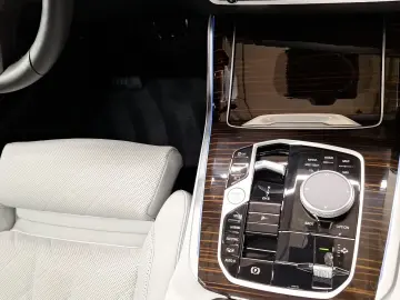 BMW X5 xDrive50e M Sport AHK Harman K Kamera LED