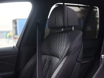 BMW X5 50e xDrive   Pano - AHK - HUD