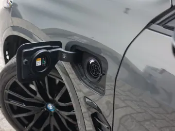 BMW X5 50e xDrive   Pano - AHK - HUD