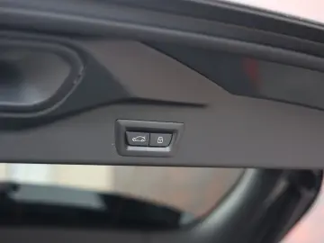 BMW X5 50e xDrive   Pano - AHK - HUD