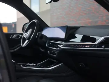 BMW X5 50e xDrive   Pano - AHK - HUD