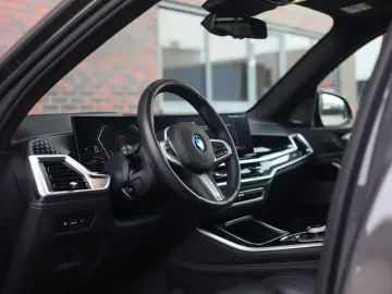 BMW X5 50e xDrive   Pano - AHK - HUD