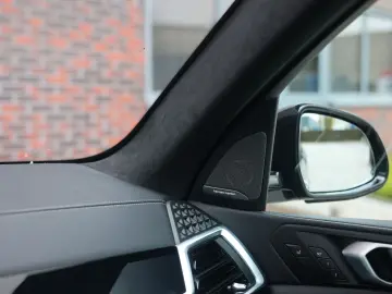 BMW X5 50e xDrive   Pano - AHK - HUD