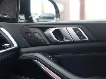 BMW X5 50e xDrive   Pano - AHK - HUD