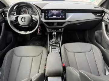 SKODA Kamiq Selection Tempo. Spur. Sitzh DSG