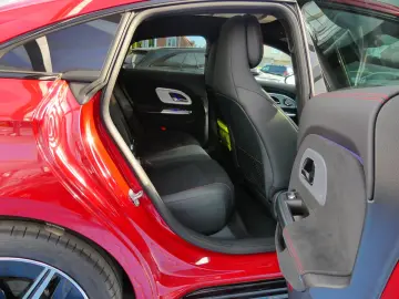 Mercedes-Benz CLA 250   AMG Panorama 360