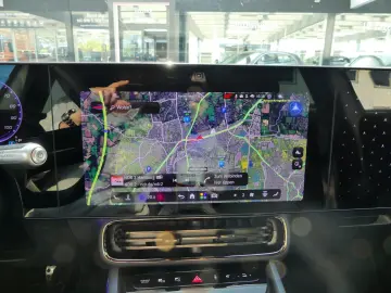 Mercedes-Benz CLA 250   AMG Panorama 360