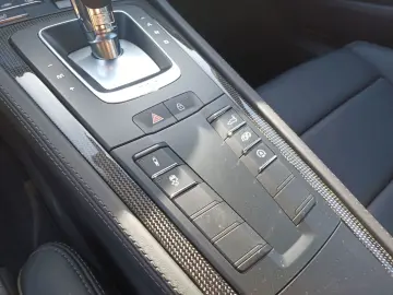 PORSCHE 718 Cayman S