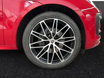 PORSCHE Macan Pano ACC 21  Luftfederung AHK 14-Wege