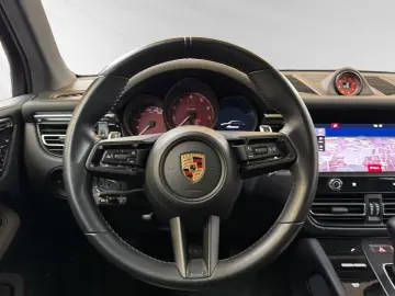PORSCHE Macan Pano ACC 21  Luftfederung AHK 14-Wege