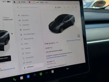 TESLA Model Y RWD aus 1.Hand AHK AMD Ryzen Panorama