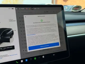 TESLA Model Y RWD aus 1.Hand AHK AMD Ryzen Panorama
