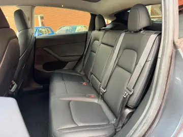 TESLA Model Y RWD aus 1.Hand AHK AMD Ryzen Panorama