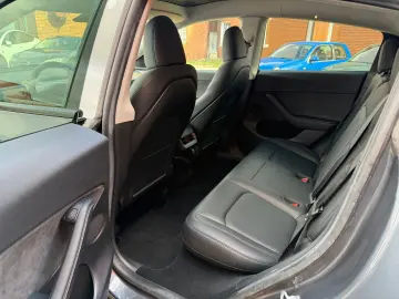 TESLA Model Y RWD aus 1.Hand AHK AMD Ryzen Panorama
