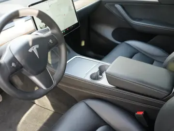 TESLA Model Y Long Range Dual Motor AWD ACC GARANTIE