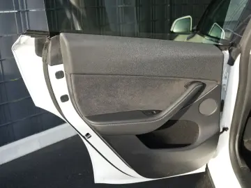 TESLA Model Y Long Range Dual Motor AWD ACC GARANTIE