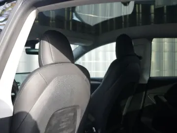 TESLA Model Y Long Range Dual Motor AWD ACC GARANTIE