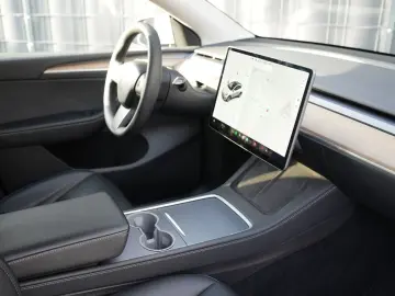 TESLA Model Y Long Range Dual Motor AWD ACC GARANTIE