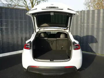 TESLA Model Y Long Range Dual Motor AWD ACC GARANTIE