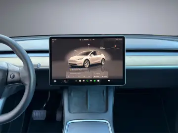 TESLA Model Y RWD AMD Ryzen Kamera Standheizung