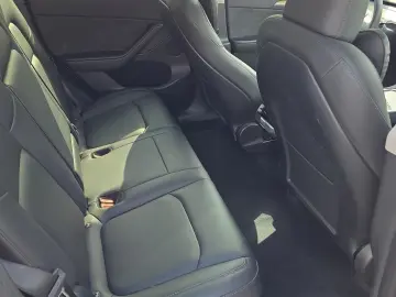 TESLA Model Y LED  Navi  Rückfahrkamera  Leder