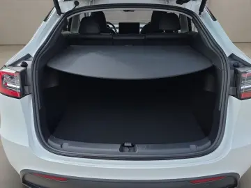 TESLA Model Y LED  Navi  Rückfahrkamera  Leder