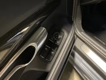 PORSCHE Boxster 718 Style Edition