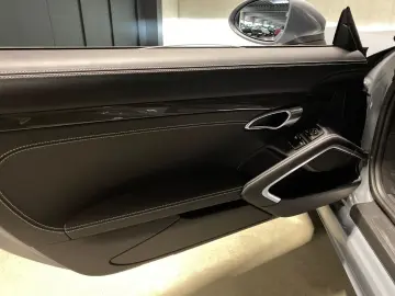 PORSCHE Boxster 718 Style Edition