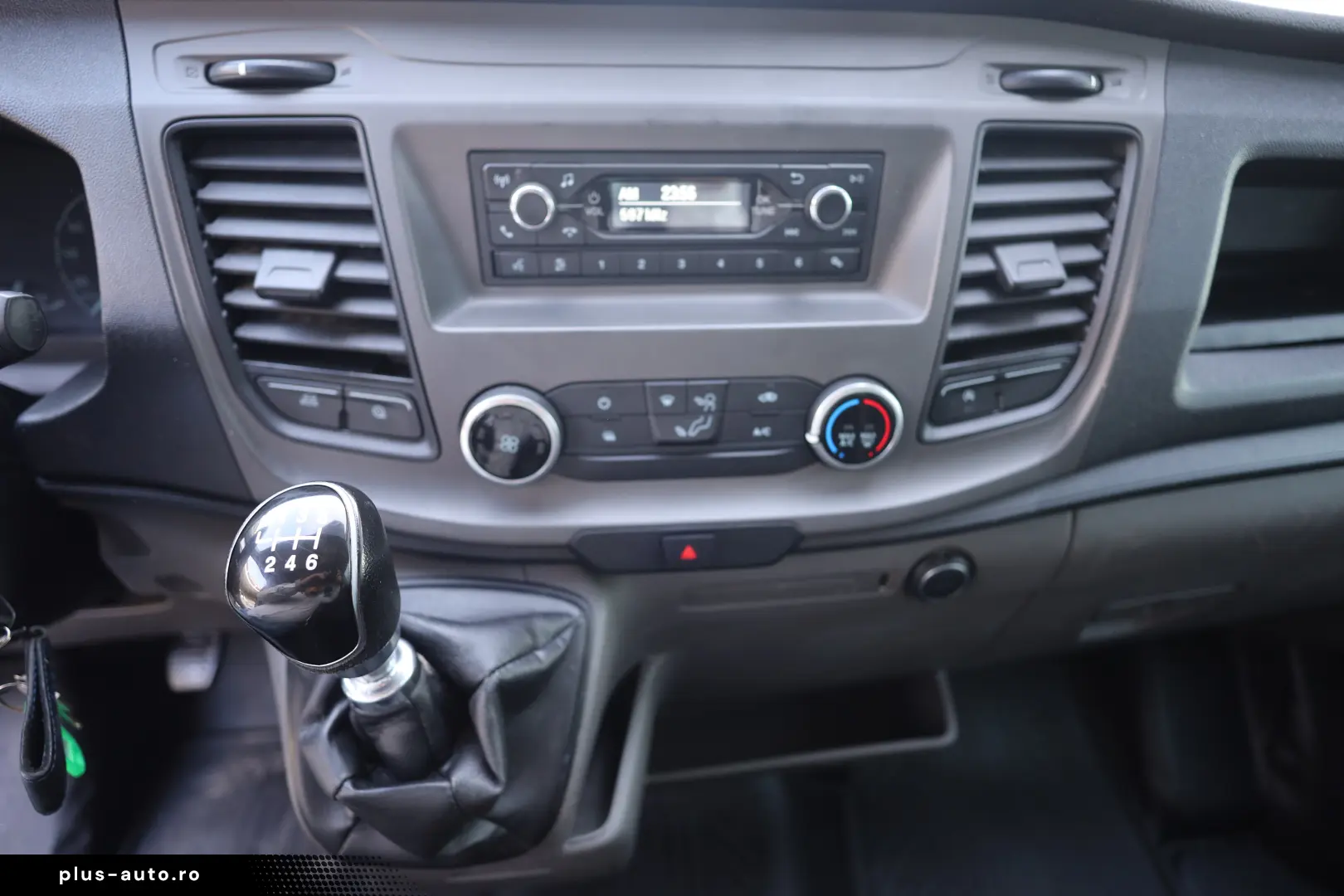 Ford Transit Koffer L4 2.0D 130CP