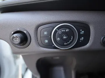 Ford Transit Koffer L4 2.0D 130CP