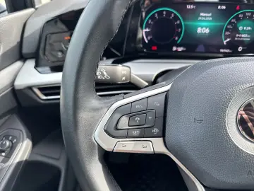 VW Golf Life 1.0 TSI