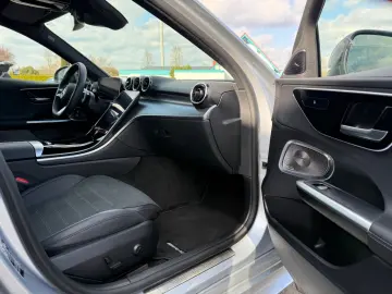 MERCEDES-BENZ C 200 AMG   Night   Burmester   Distro…