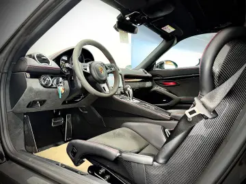 PORSCHE 718 Boxster SPYDER CARBON