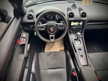 PORSCHE 718 Boxster SPYDER CARBON