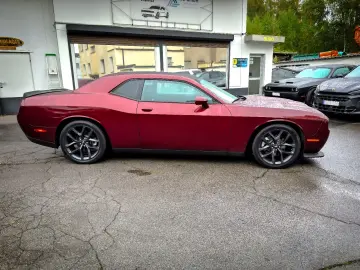 Dodge Challenger 5.7 R T