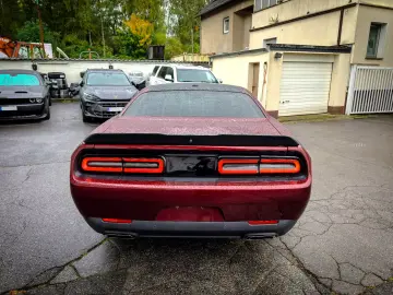 Dodge Challenger 5.7 R T