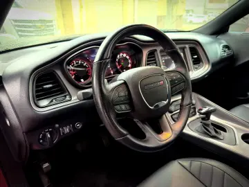 Dodge Challenger 5.7 R T